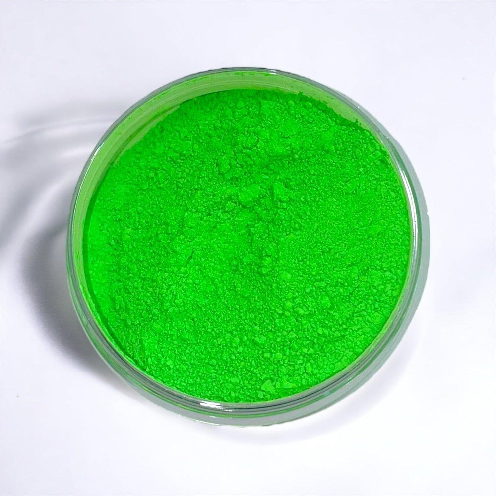Bright Green Mica Powder - Craftiful Fragrance Oils - Supplies for Wax Melts, Candles, Room Sprays, Reed Diffusers, Bath Bombs, Soaps, Perfumes, Bath Salts and Body Sprays